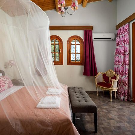 Villas Marianna Kalavarda ภายนอก รูปภาพ